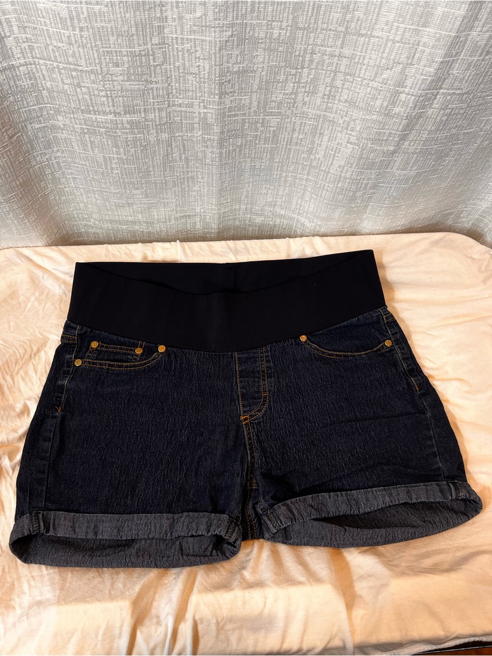 Time Black Waistband Dark Wash Denim Shorts Size Medium